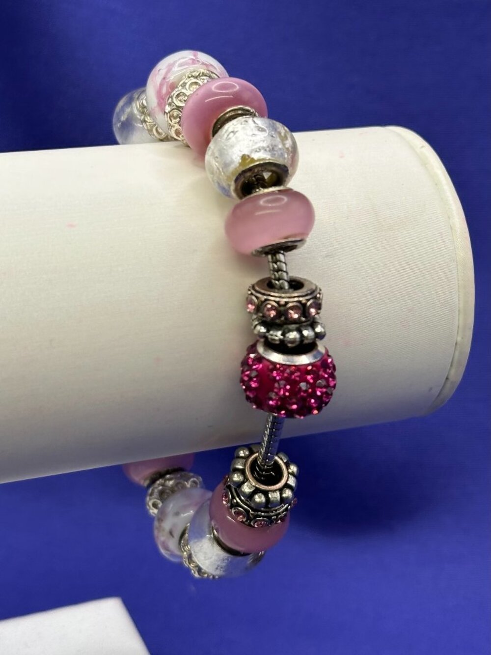 Magnifique “Pandora-Style” Charm Bracelet w/19 Beads (10 Sterling)